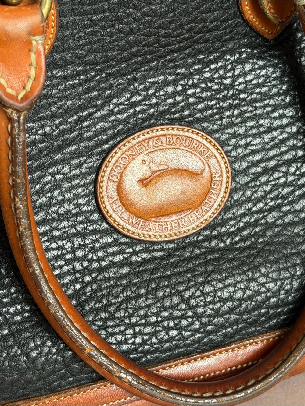 Dooney & Bourke ✨90s✨ Norfolk Bag
